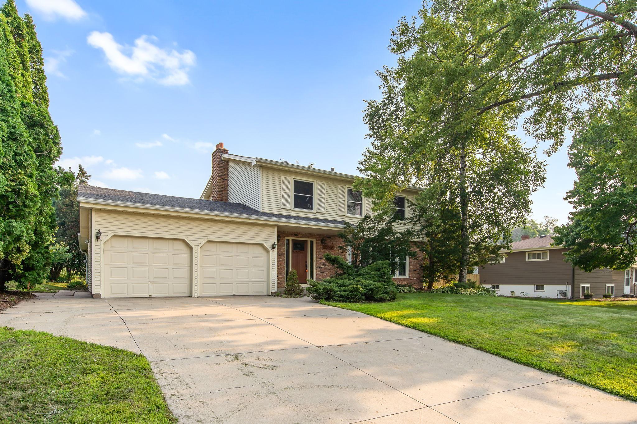 2246 Thomas Lane