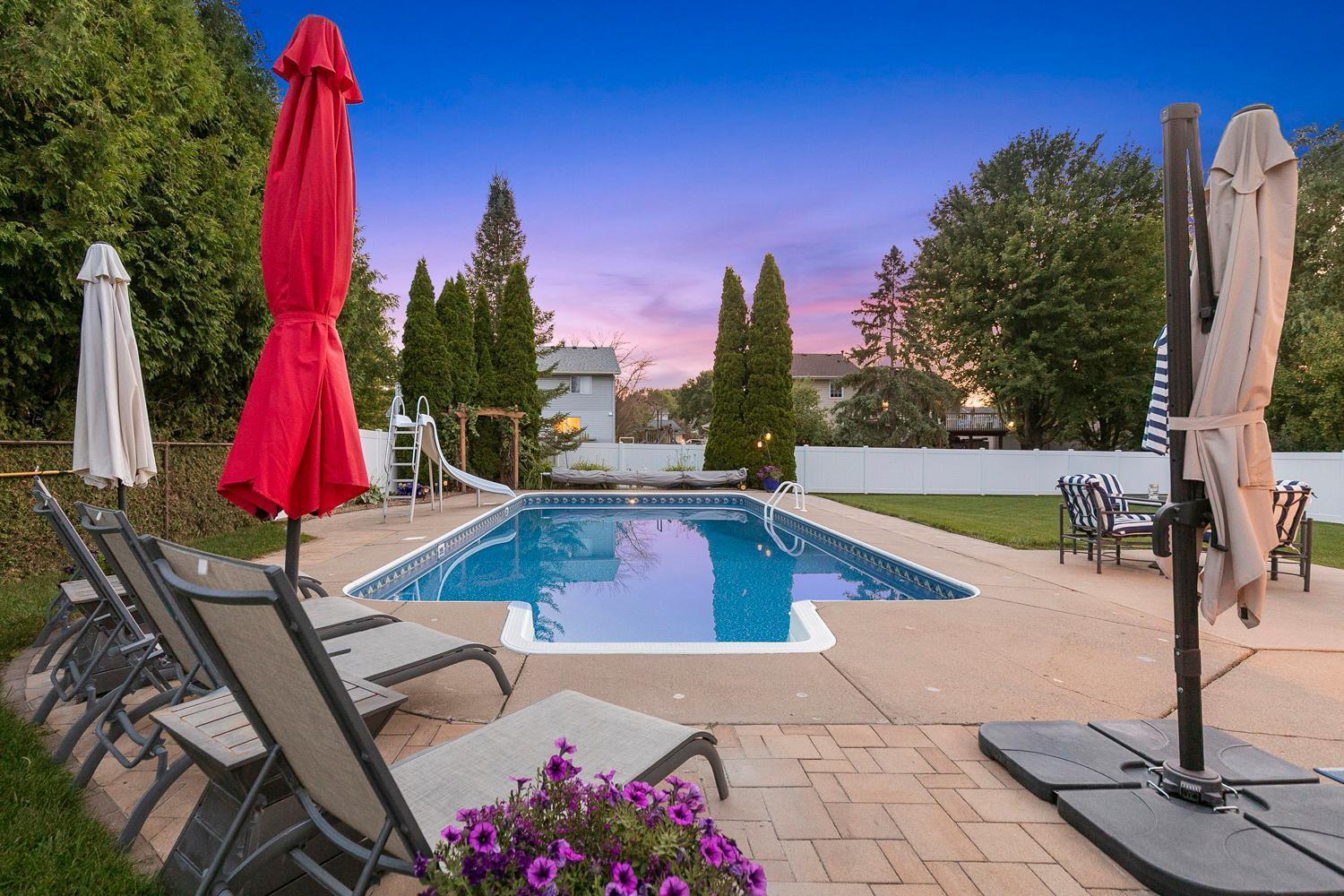 5630 Oak View Court