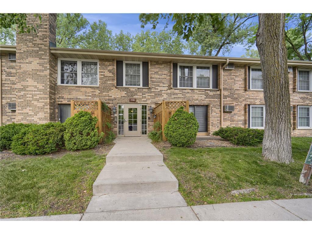 Photo of 4436 Cedar Lake Road S #5, Saint Louis Park, MN 55416 (MLS # 7151051)