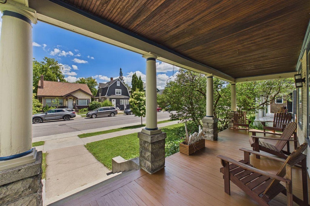 Photo of 3232 Hennepin Avenue, Minneapolis, MN 55408 (MLS # 7099423)