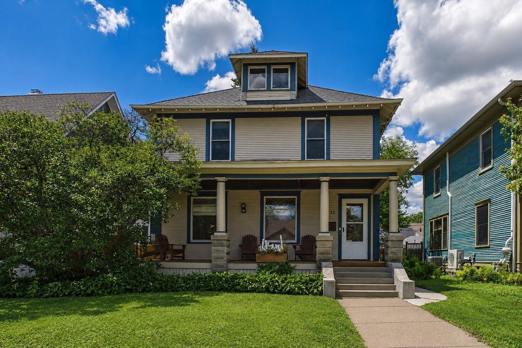 Photo of 3232 Hennepin Avenue, Minneapolis, MN 55408 (MLS # 7099423)