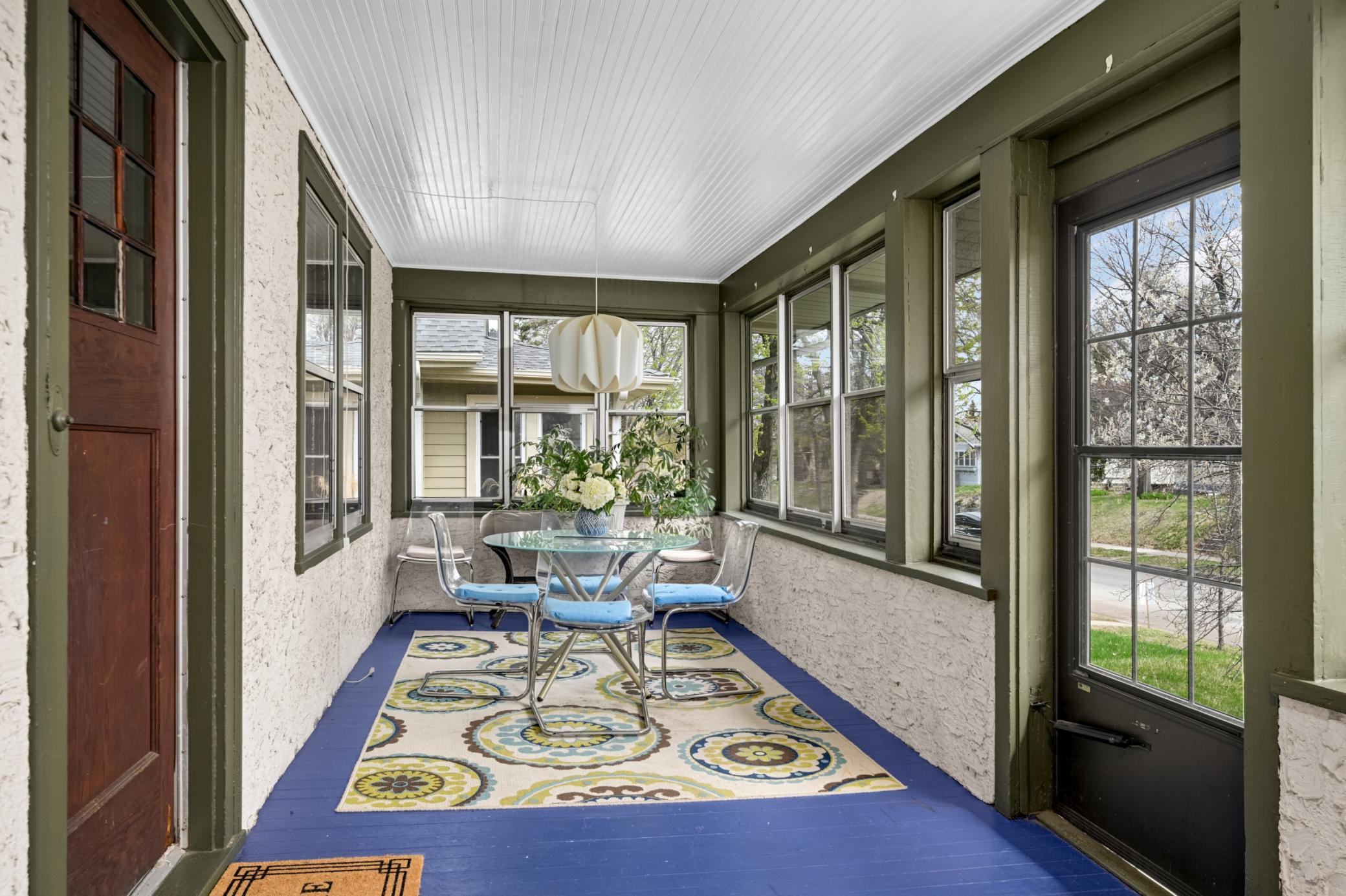 4032 Columbus Avenue