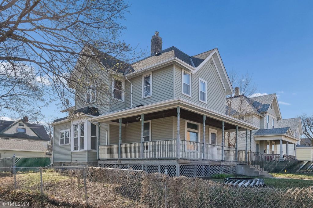 Photo of 2203 Chicago Avenue, Minneapolis, MN 55404 (MLS # 7054592)