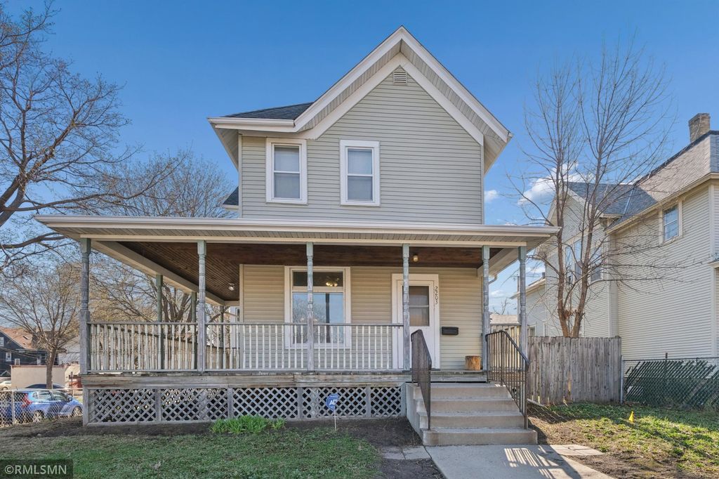 Photo of 2203 Chicago Avenue, Minneapolis, MN 55404 (MLS # 7054592)