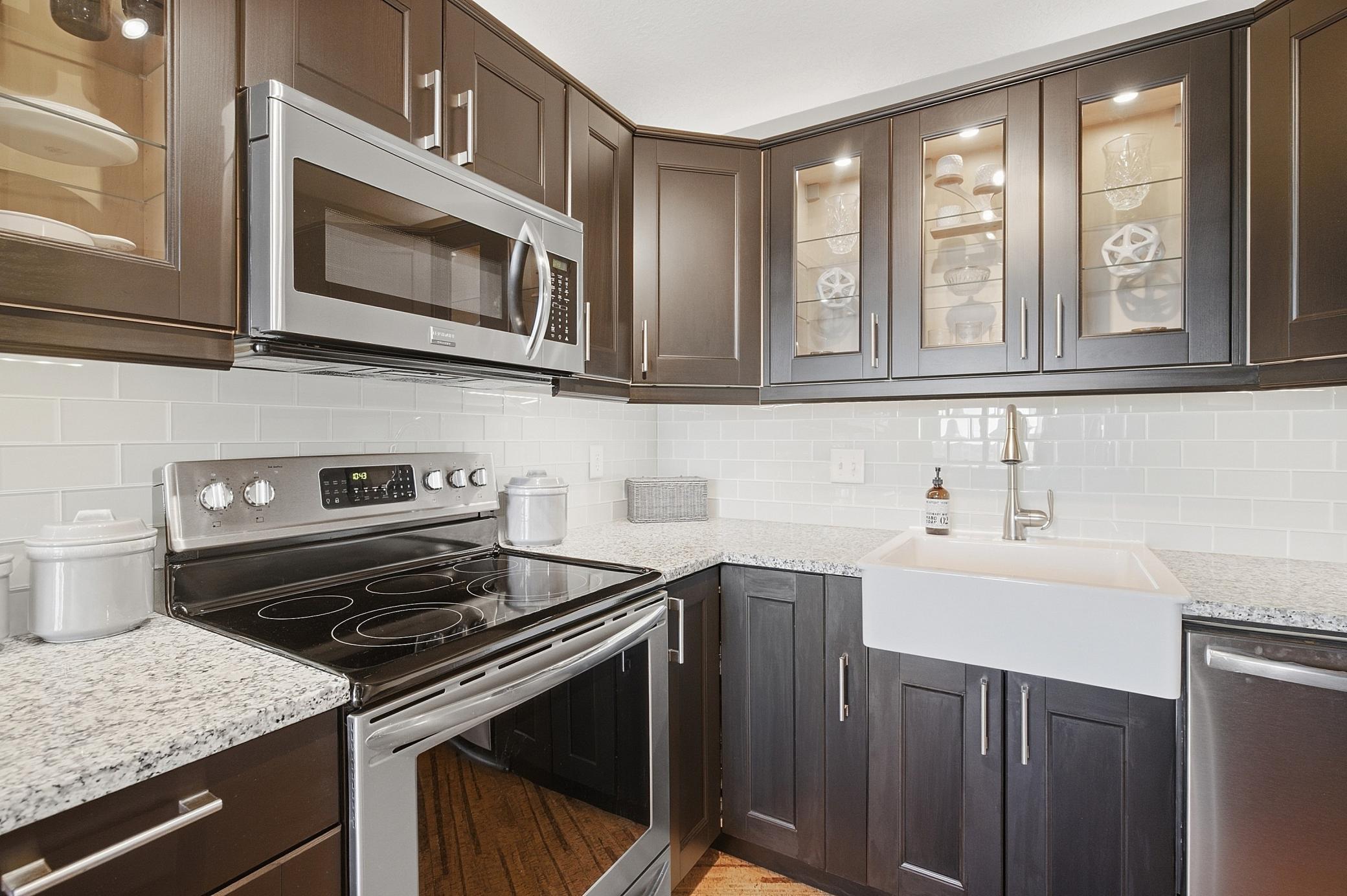 26 10th Street W 1309