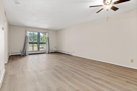 2670 Oxford Street N 230 Roseville MN 55113