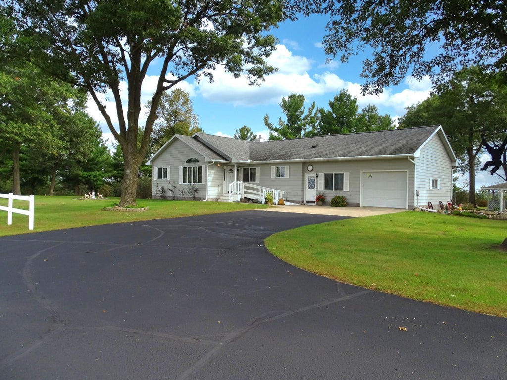 Photo of N6912 N Prairie Lane, Durand, WI 54736 (MLS # 7160586)