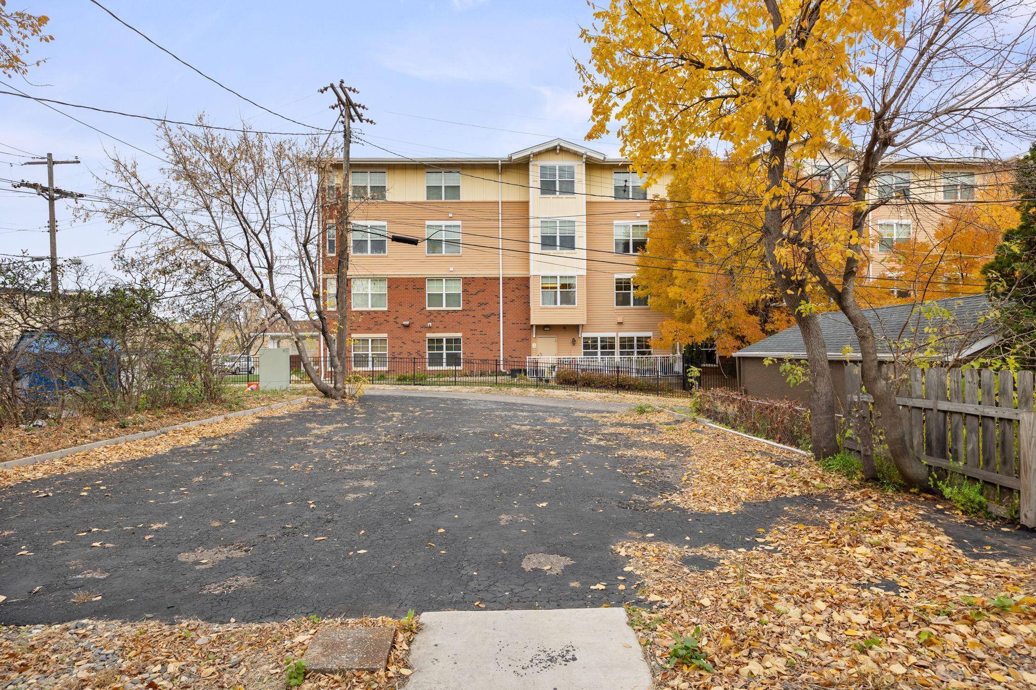 1153 Central Avenue W