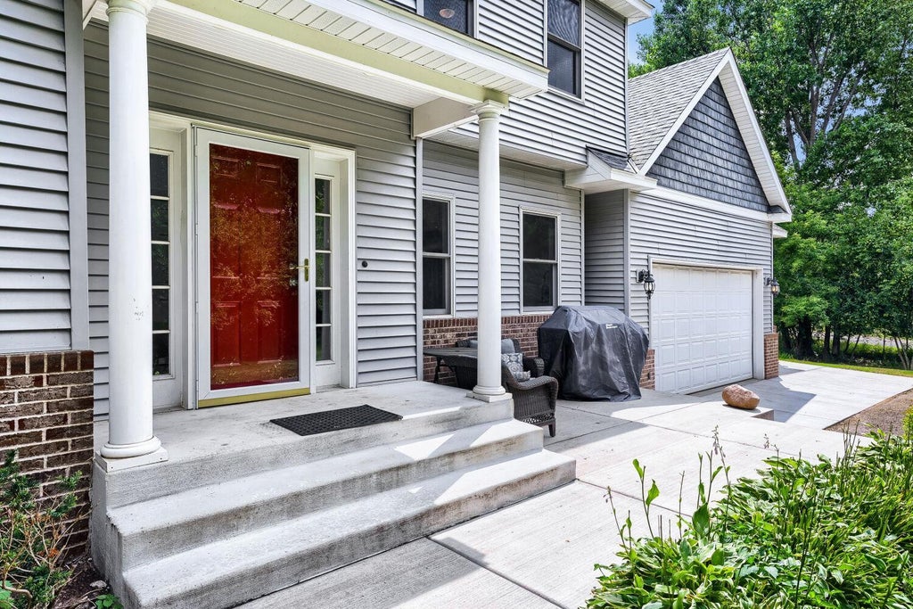 Photo of 11959 Imperial Avenue N, Hugo, MN 55038 (MLS # 7115264)