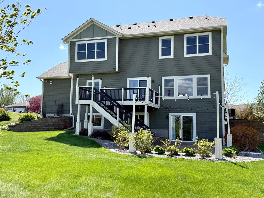 Photo of 15315 Elm Court, Faribault, MN 55021 (MLS # 7074364)