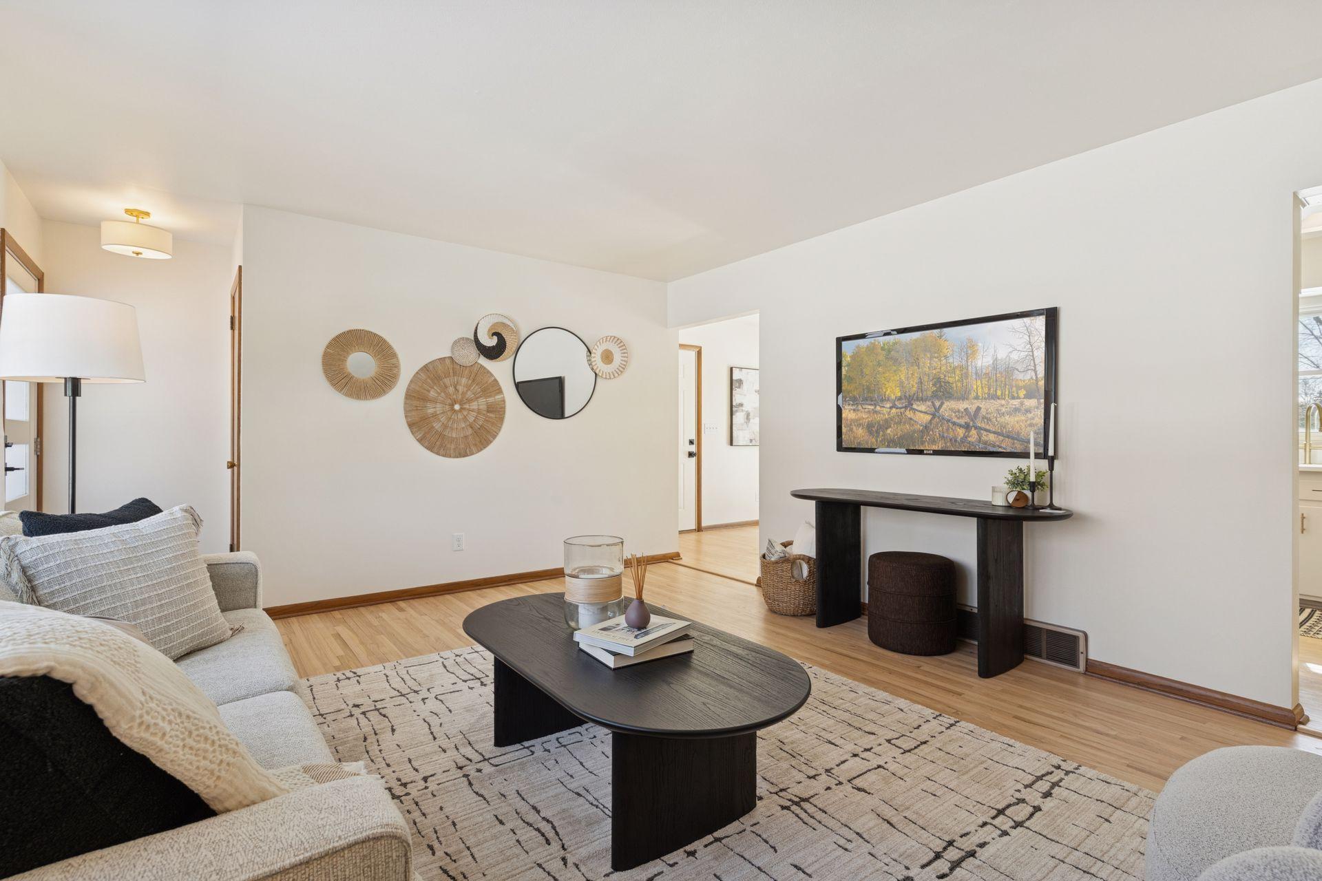 13413 Arthur Street W