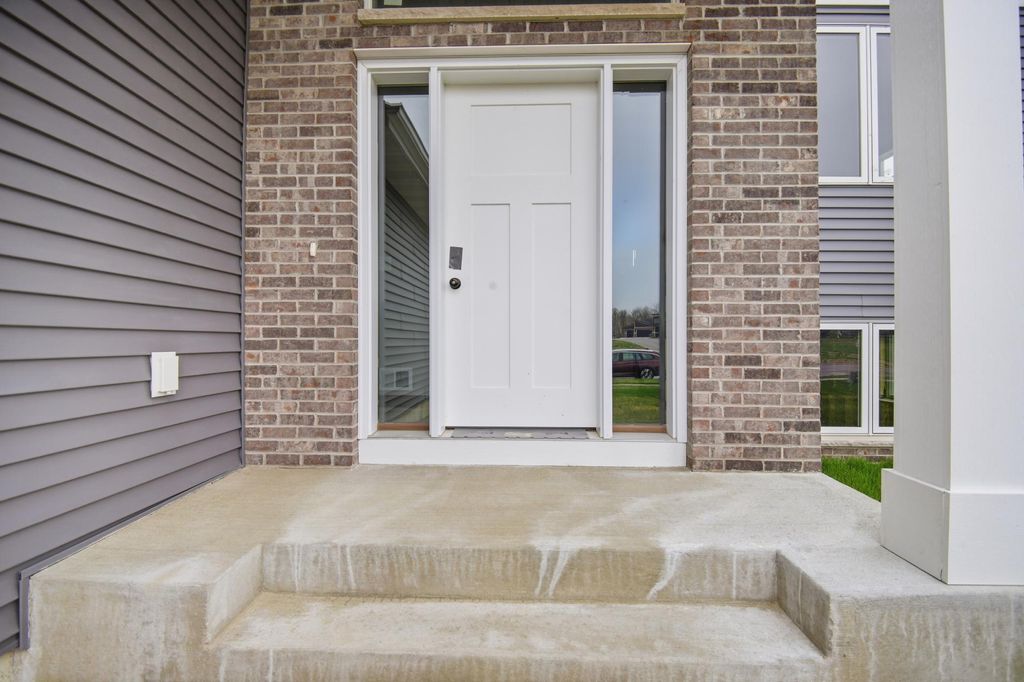 Photo of 1312 18th Drive NE, Austin, MN 55912 (MLS # 7057564)