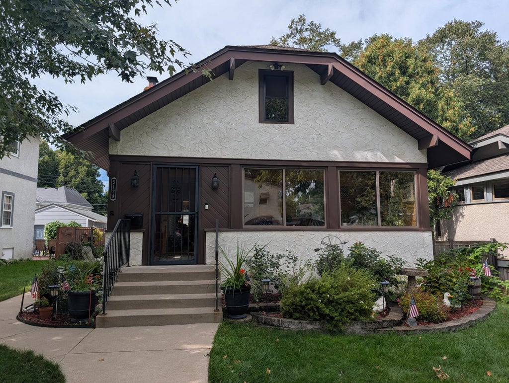 Photo of 5128 Beard Avenue S, Minneapolis, MN 55410 (MLS # 7165733)