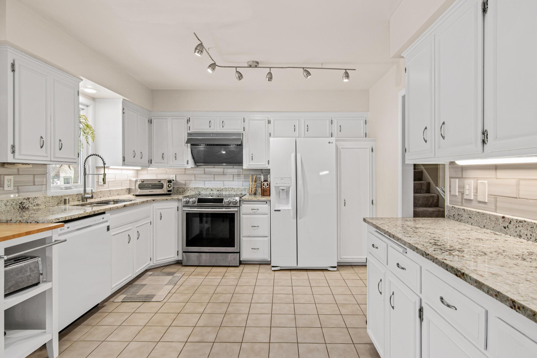 10316 Nesbitt Avenue S