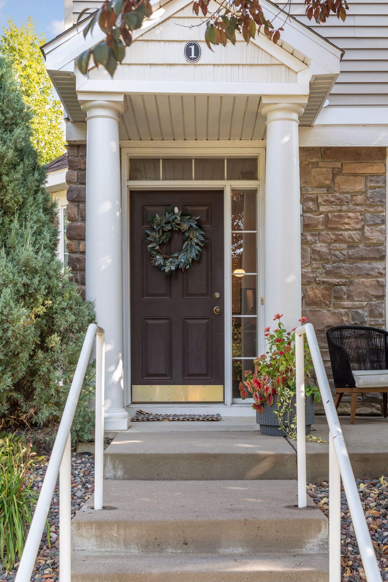 1615 Legacy Parkway E 1011