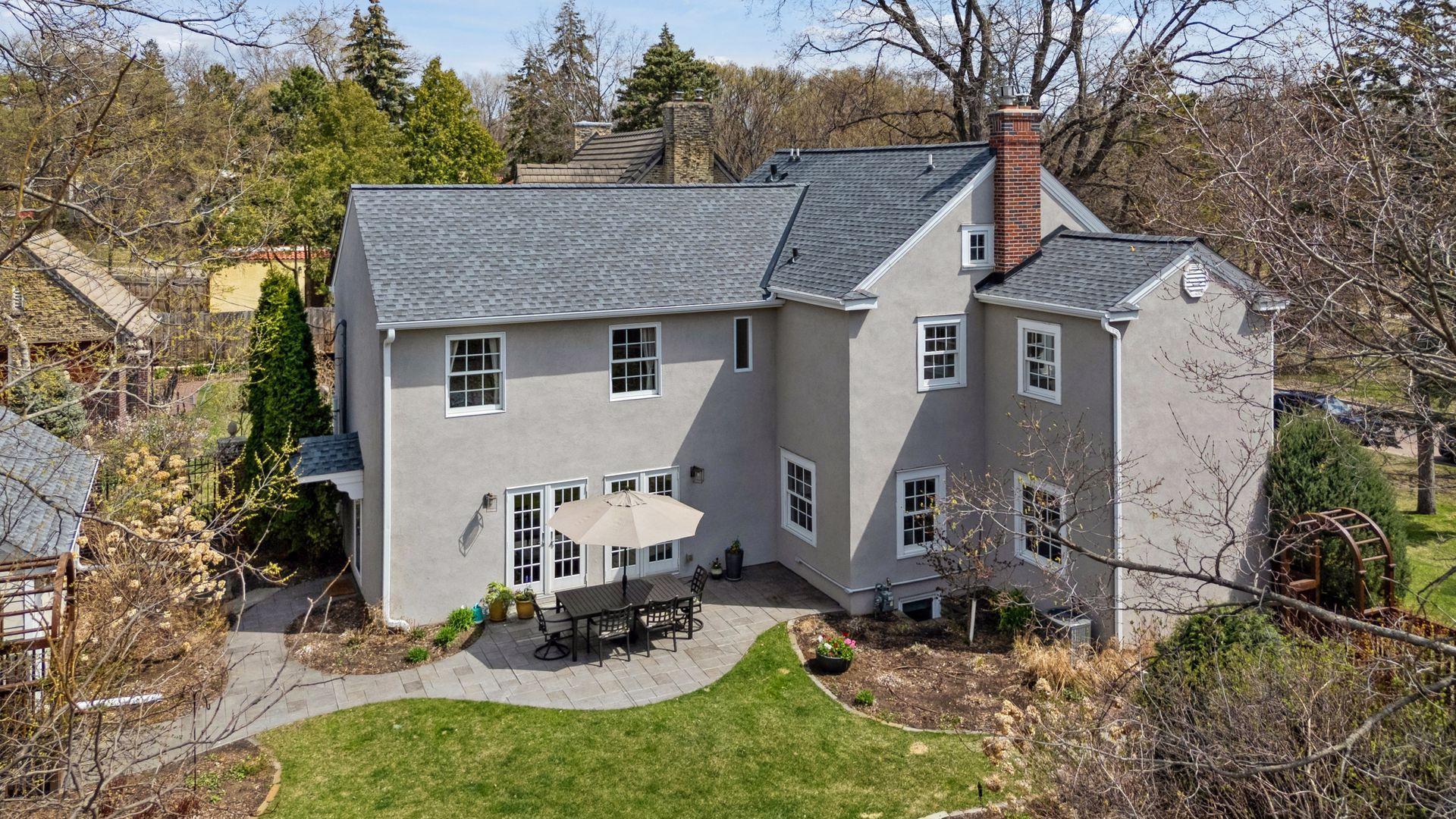 2778 Dean Parkway