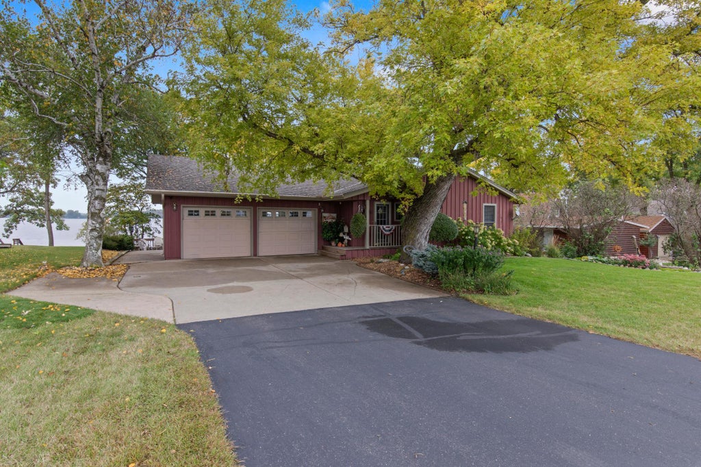 Photo of 66512 Csah 33, Darwin, MN 55324 (MLS # 7142302)
