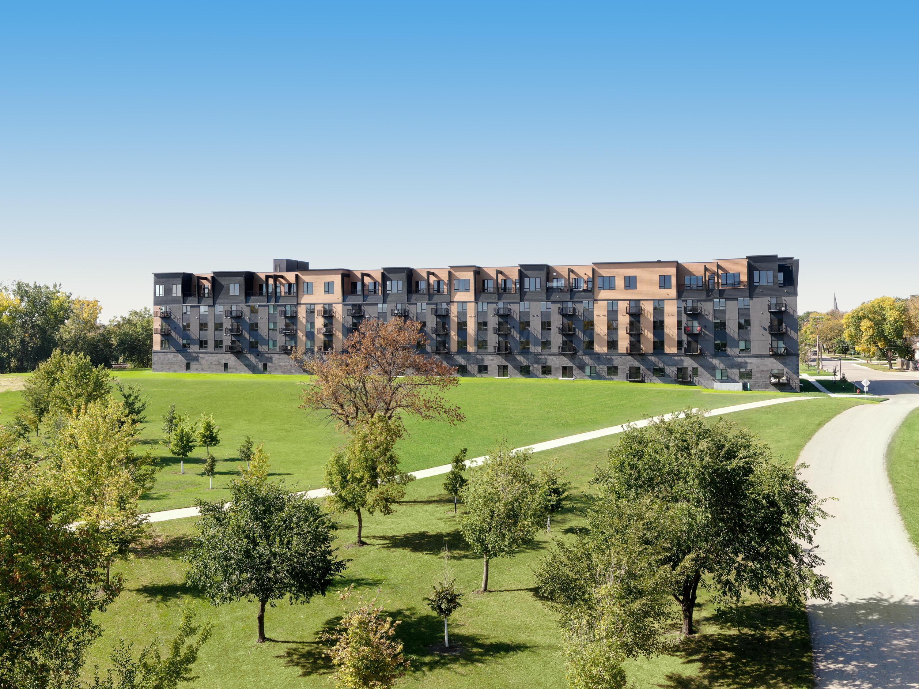 Fargo, North Dakota, 58102, United States, 2 Bedrooms Bedrooms, ,2 BathroomsBathrooms,Residential,Active,2017889