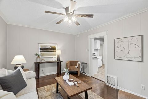 682 Fairview Avenue N Saint Paul MN 55104