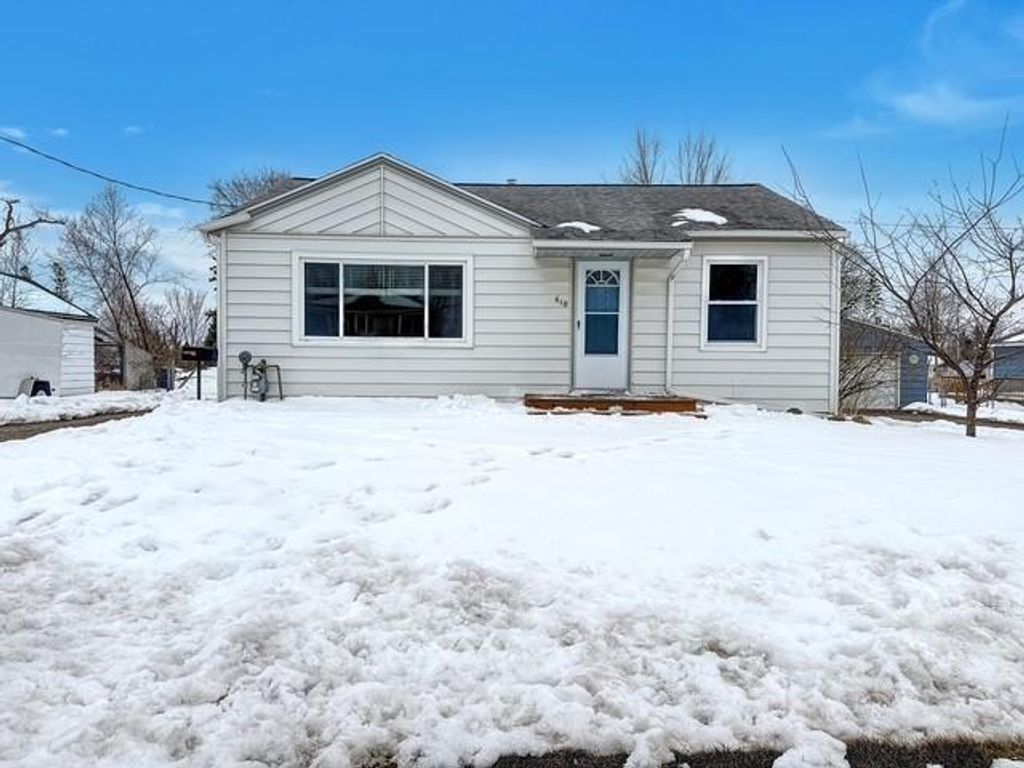Photo of 610 15th Street NW, Bemidji, MN 56601 (MLS # 7045401)
