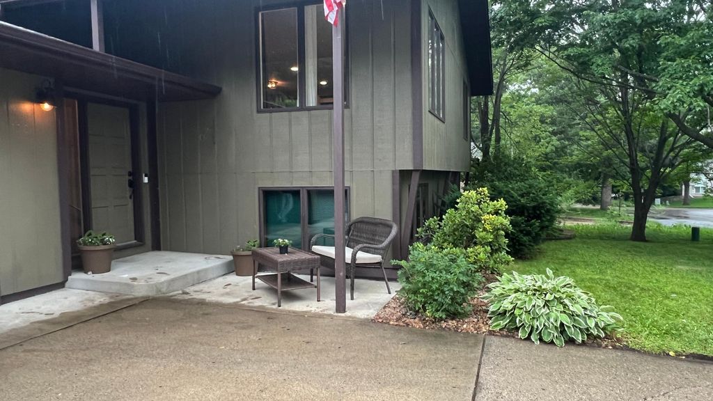 Photo of 110 11th Street N, Sauk Rapids, MN 56379 (MLS # 7039077)