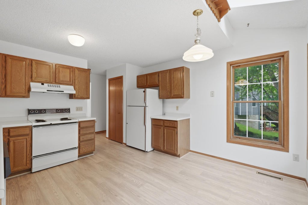 Photo of 6621 Arlington Court, Chanhassen, MN 55317 (MLS # 7027749)