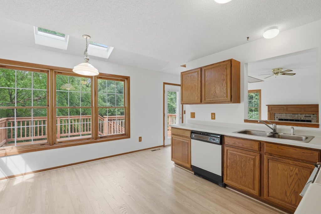 Photo of 6621 Arlington Court, Chanhassen, MN 55317 (MLS # 7027749)