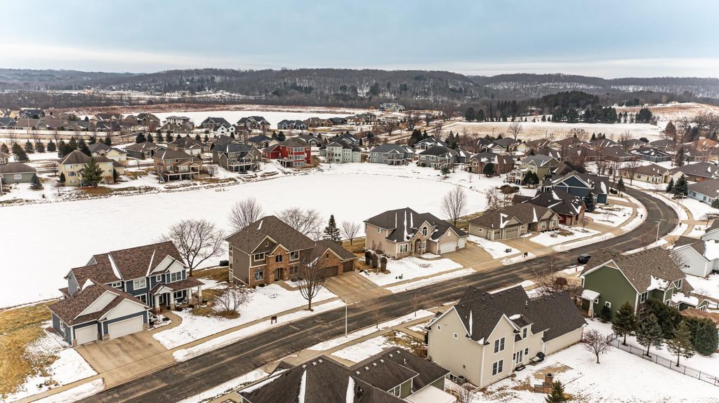 Photo of 3964 Autumn Lake Court SW, Rochester, MN 55902 (MLS # 7003891)