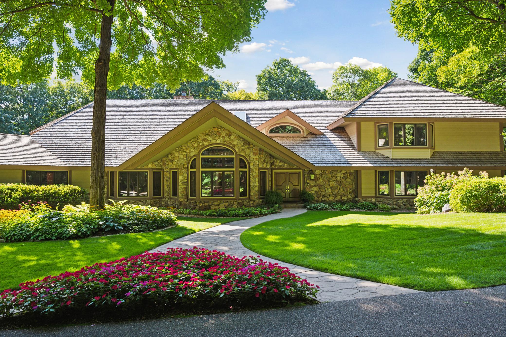 1420 Tamarack Drive