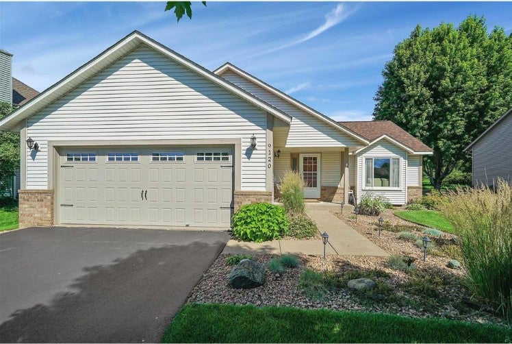 Photo of 9120 Sierra Road, Woodbury, MN 55125 (MLS # 7137262)