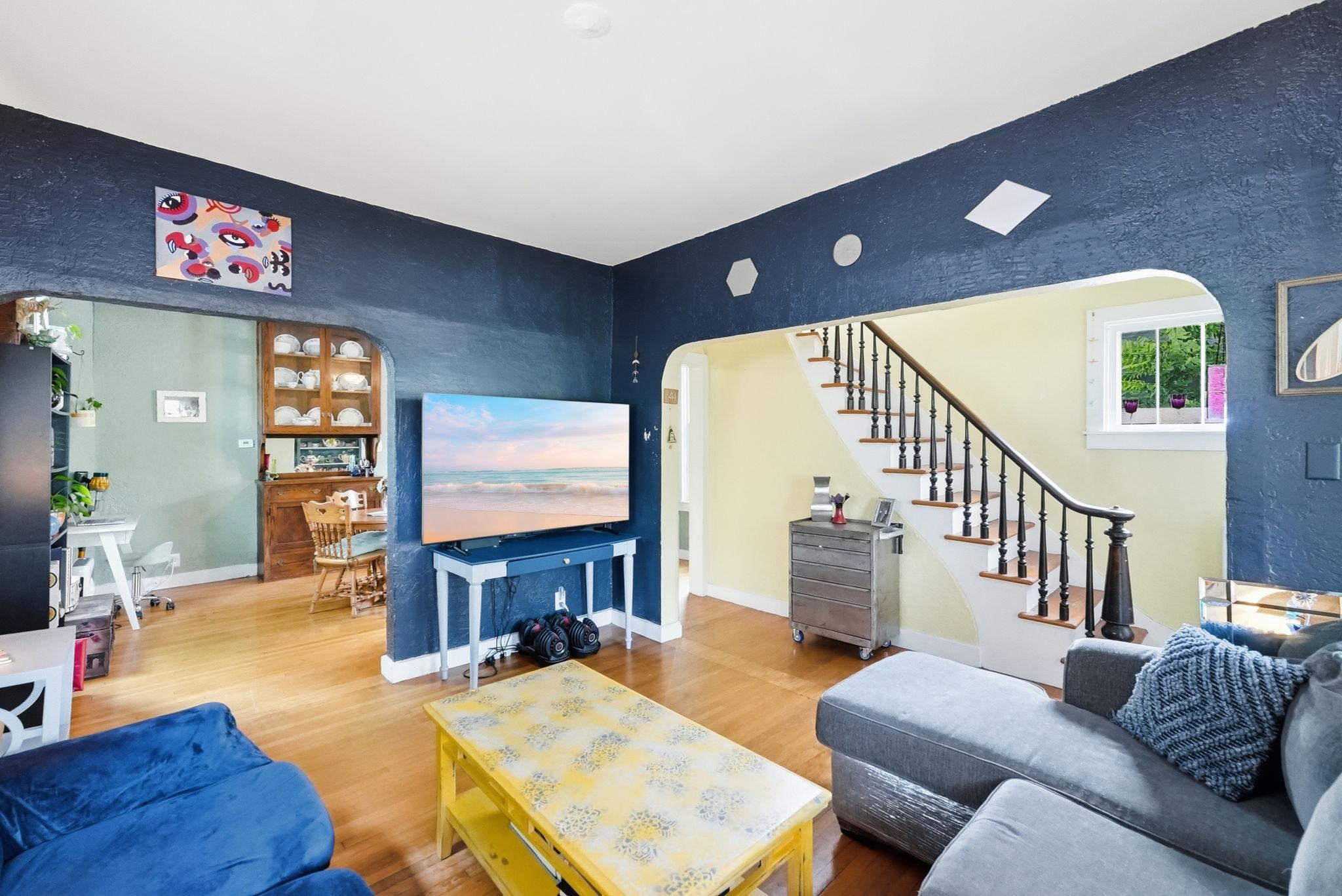 414 Banfil Street