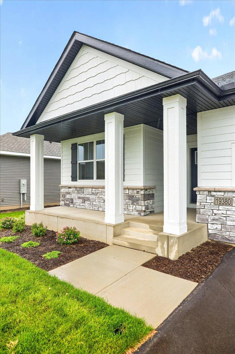 19380 Everglade Path