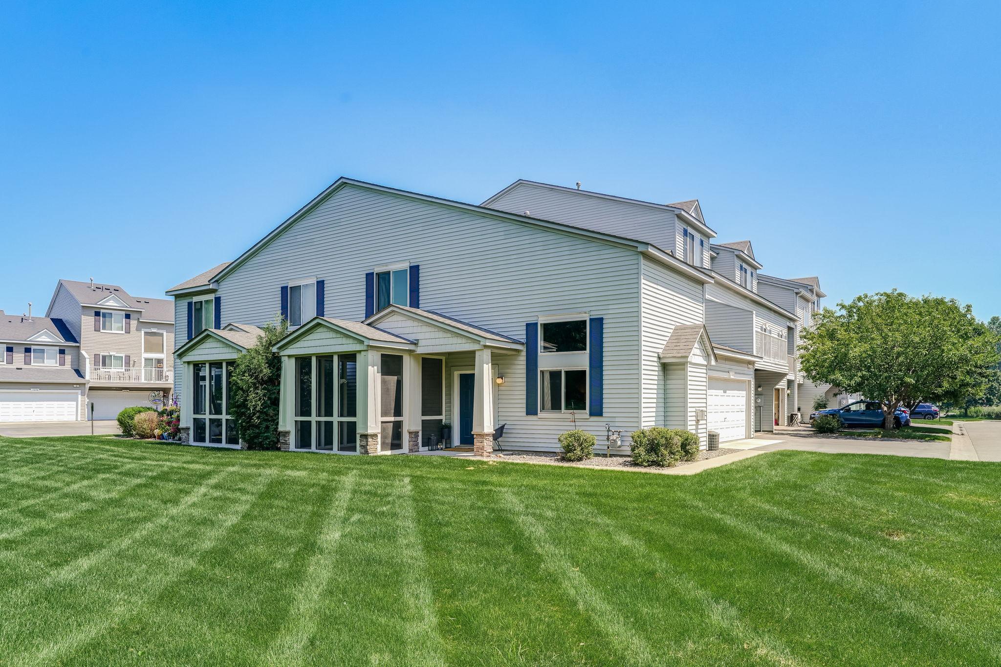 3768 Abercrombie Lane