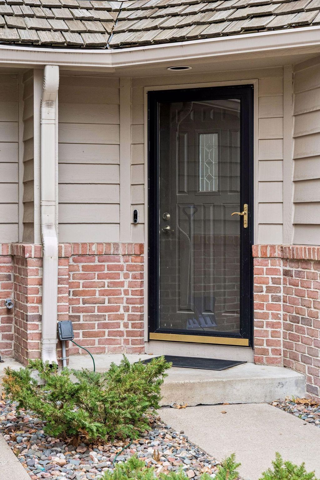 Photo of 7476 Cahill Road, Edina, MN 55439 (MLS # 7031096)