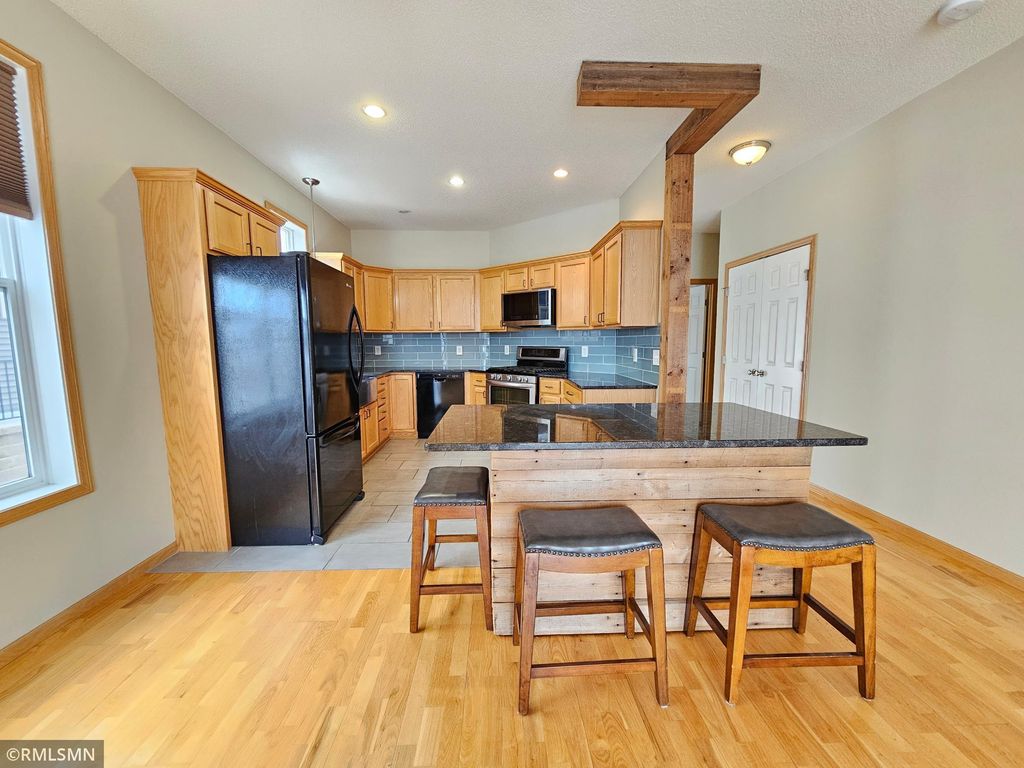 Photo of 2065 Woodlynn Avenue, Maplewood, MN 55109 (MLS # 7016513)