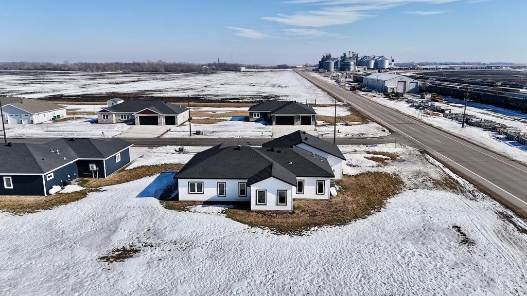 Photo of 105 16th Street N, Breckenridge, MN 56520 (MLS # 7021106)