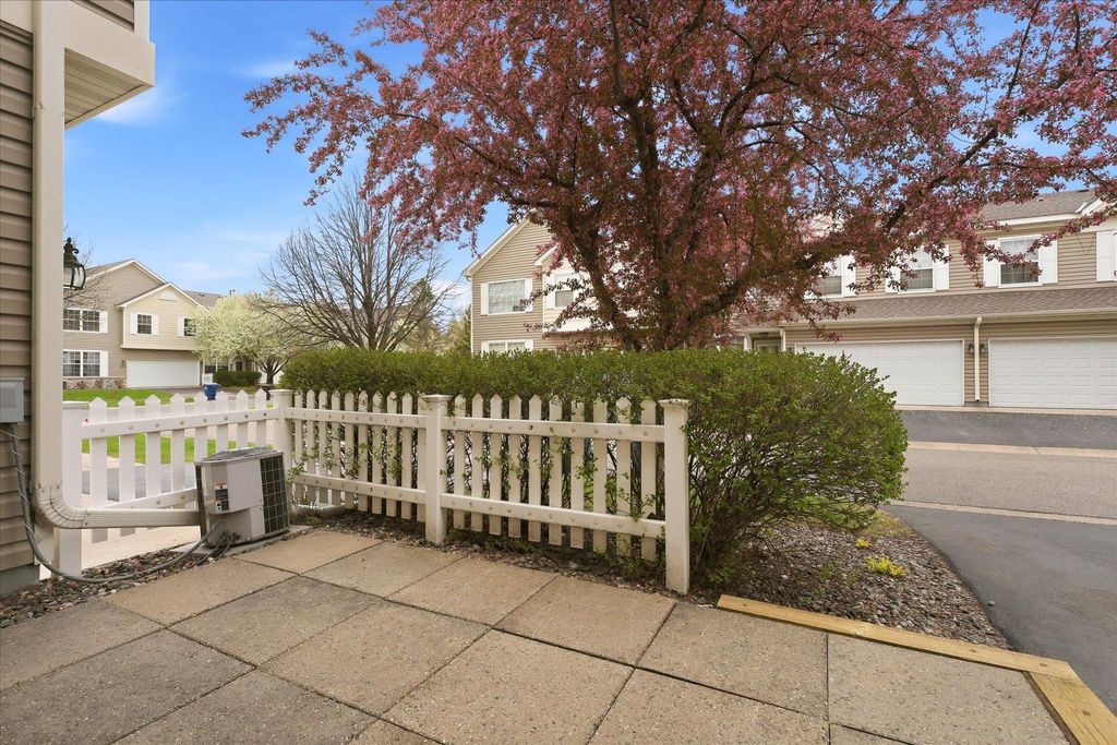 Photo of 18902 96th Place N, Maple Grove, MN 55311 (MLS # 7069564)