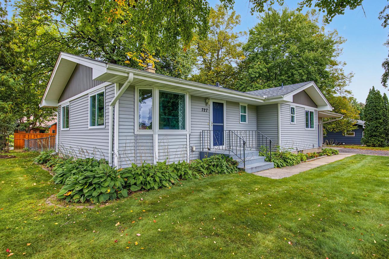727 Tanglewood Drive