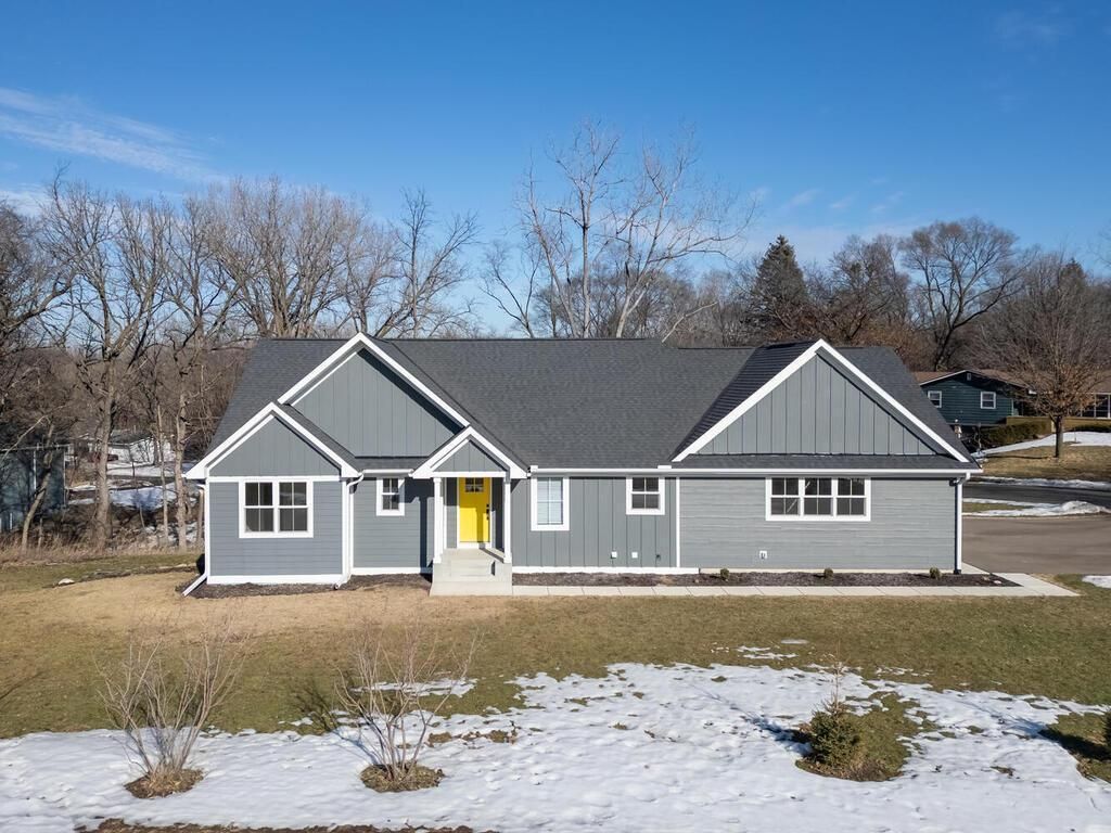 Photo of 15110 Eileen C Cir, Burnsville, MN 55306 (MLS # 7060412)