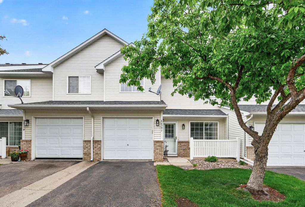 Photo of 8639 Quarry Ridge Lane #I, Woodbury, MN 55125 (MLS # 7081690)