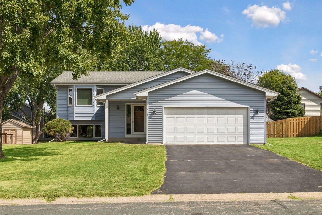 Photo of 972 Pointe Way, Eagan, MN 55123 (MLS # 7126446)