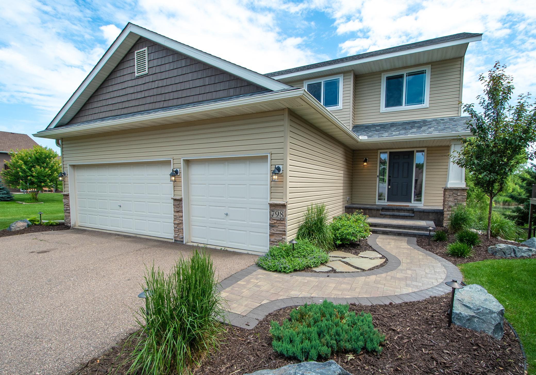 798 Forest Hills Lane