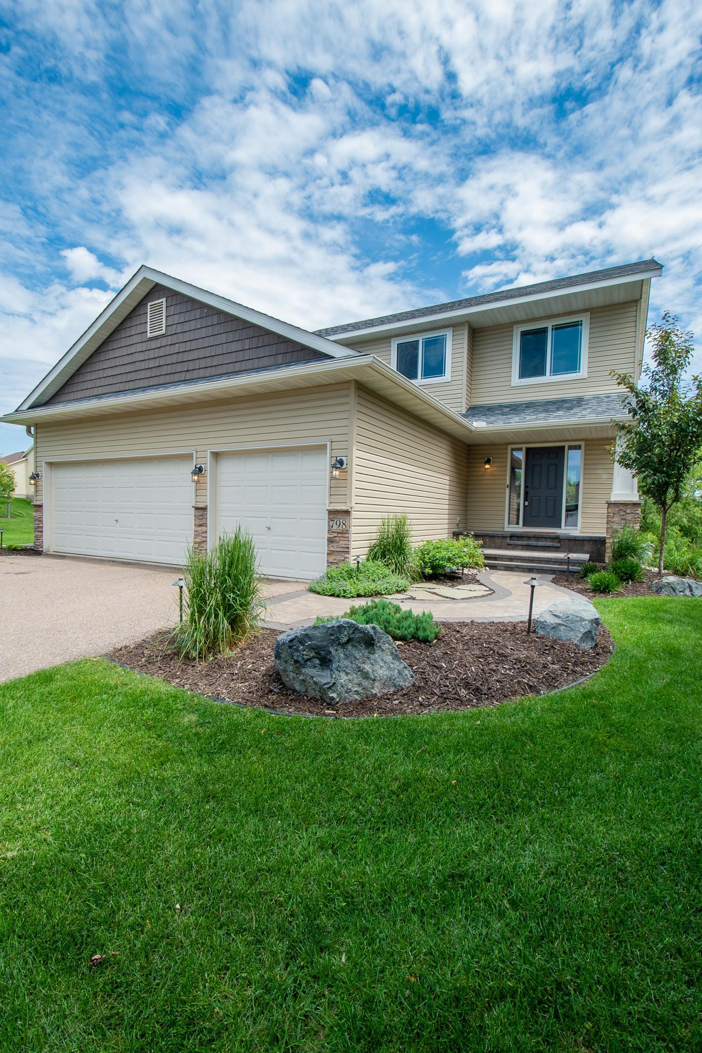 798 Forest Hills Lane