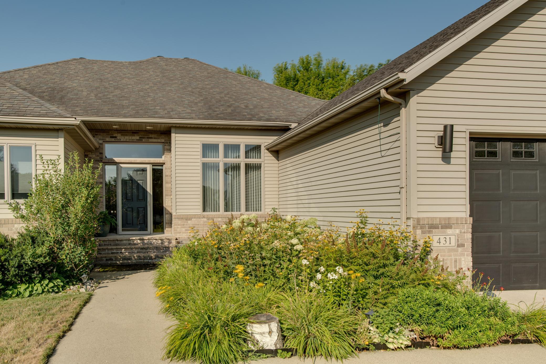 431 Clearview Court - Photo 2