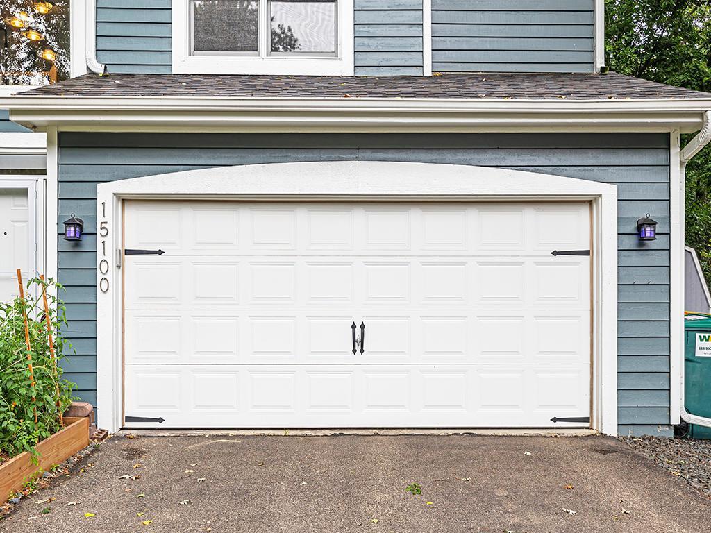15100 Eileen Circle