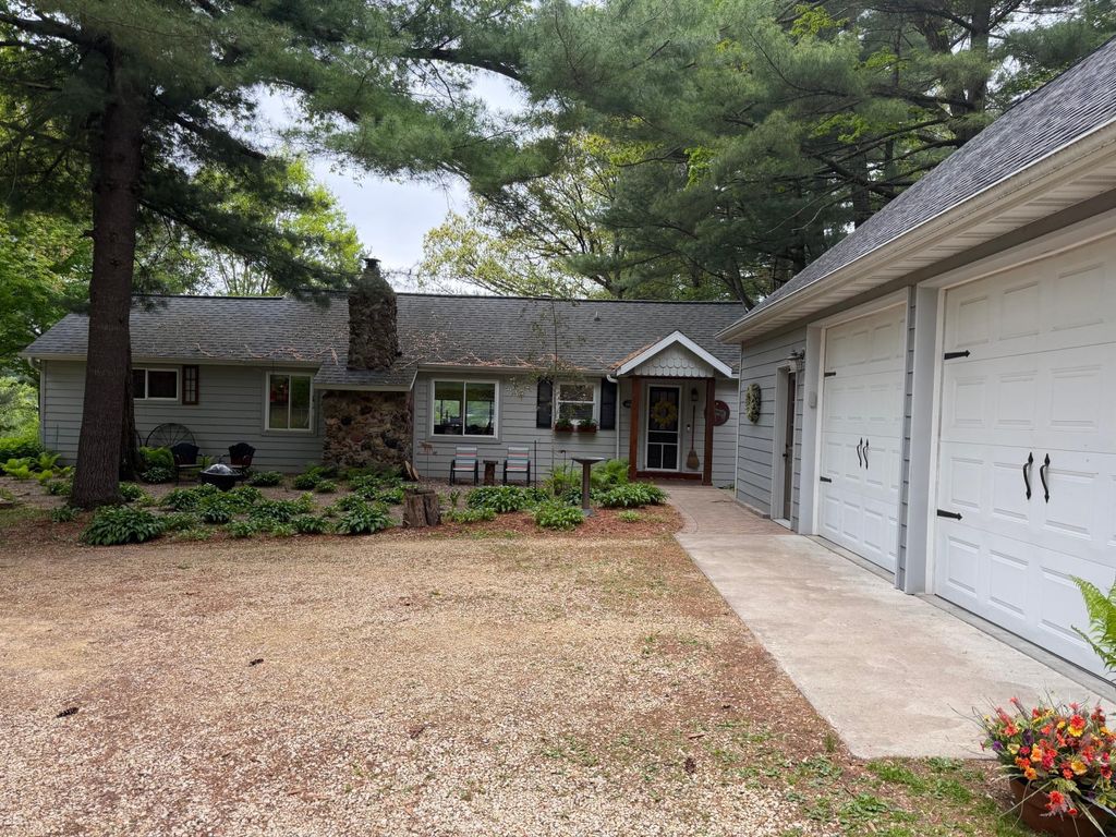 Photo of N467 297th Street, Eau Galle, WI 54737 (MLS # 7080040)