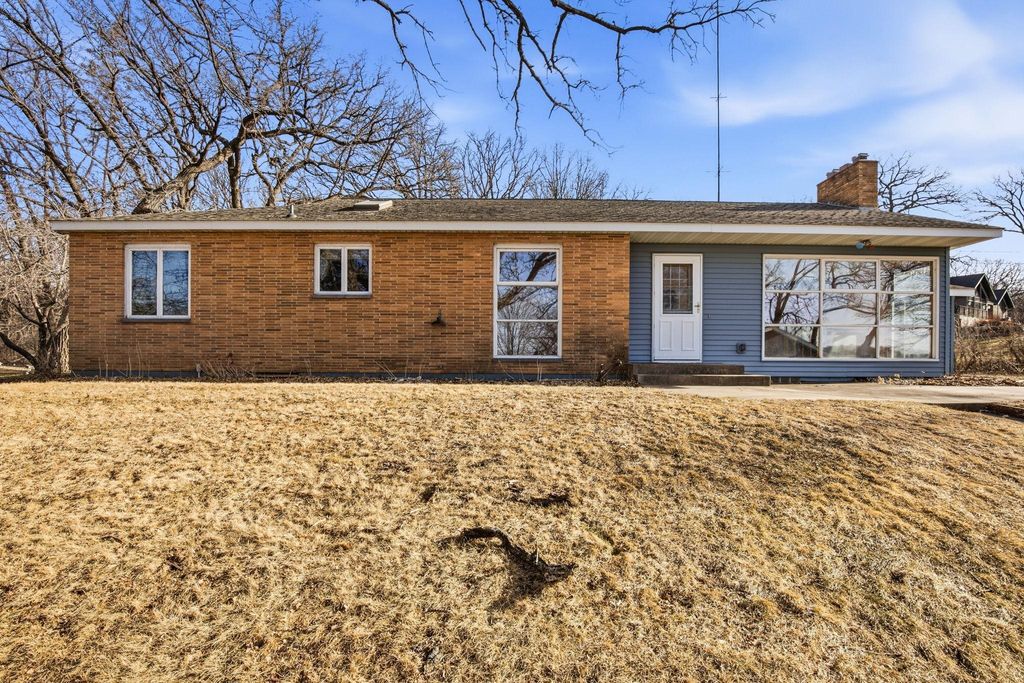 Photo of 16016 Lake Koronis Road, Paynesville, MN 56362 (MLS # 7018384)