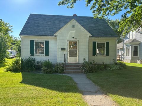 Photo of 307 11th Street N, Benson, MN 56215 (MLS # 7098354)