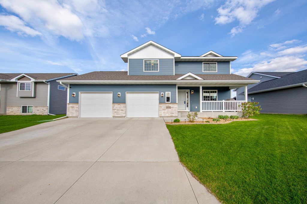 Photo of 2070 Pratt Circle, Saint Peter, MN 56082 (MLS # 7065397)