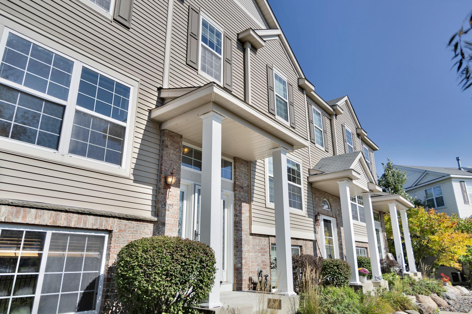 5105 Fairpoint Drive N